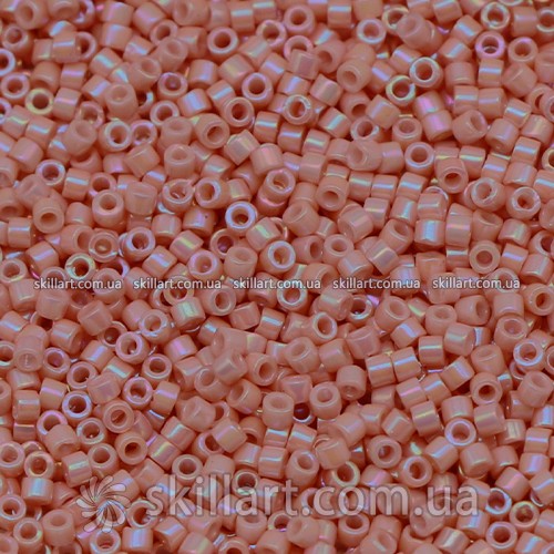 Бисер DB-207-1 Miyuki Delica Beads 11/0 (натуральный персиковый с радужным напылением)